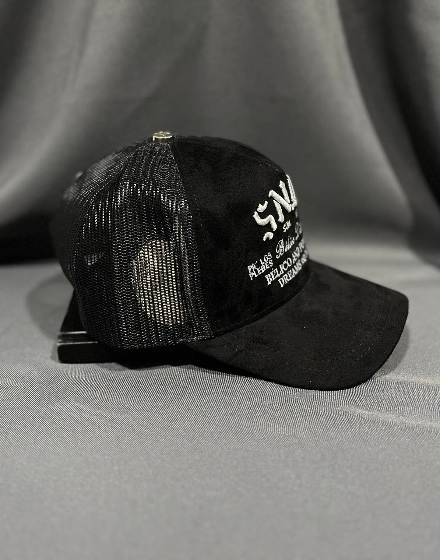 Gorra Barbas hats x Luis R Conriquez “Si no quieres no”