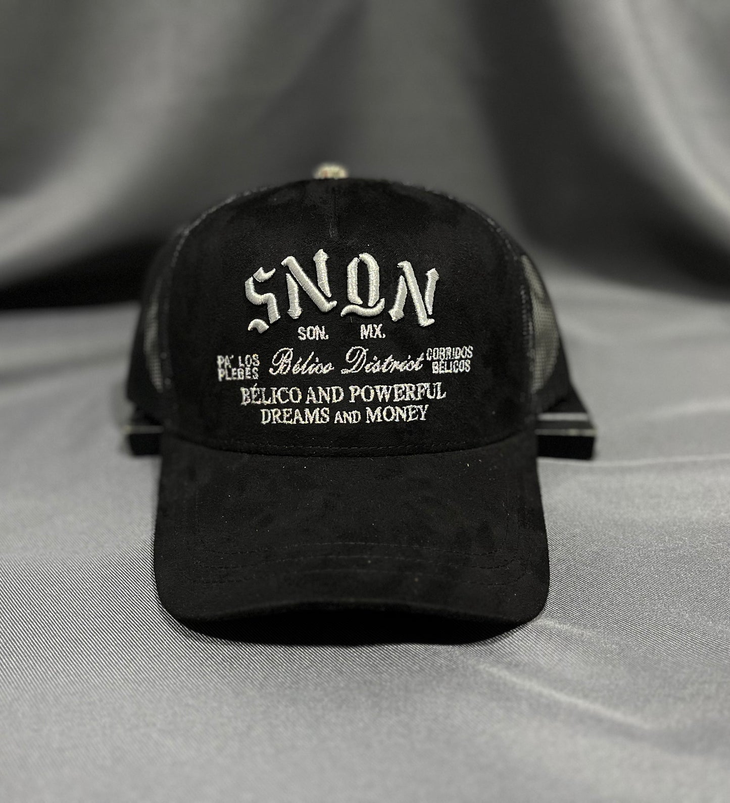 Gorra Barbas hats x Luis R Conriquez “Si no quieres no”